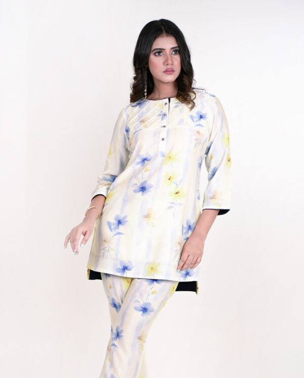 Ladies Two Piece - Image 4