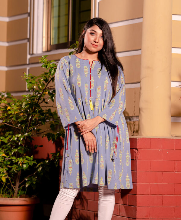 Ladies Long Top